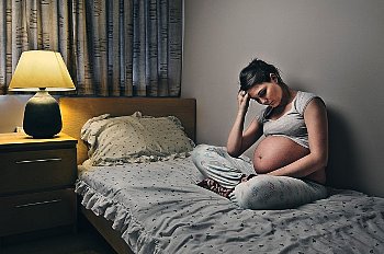 ► Почему половые губы во время беременности опухают и болят?