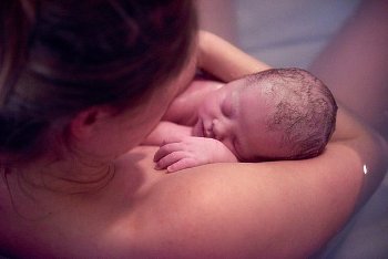 ► Причины и последствия быстрых родов для роженицы и ребенка