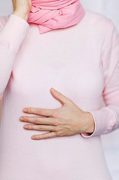 ► Светло-, бледно-розовые выделения при беременности