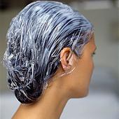 ► Какие компоненты должны содержать шампуни для ухода за волосами летом