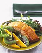 ► Жирную рыбу можно есть на диете при похудении