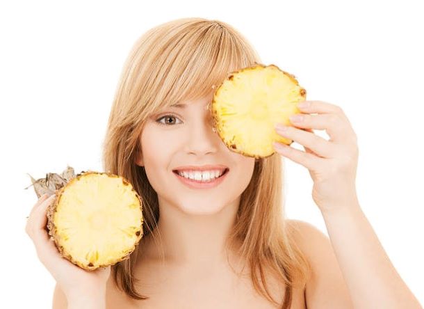 В ананасе содержится много глюкозы и фруктозы