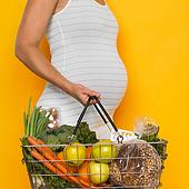 ► Каким должно быть здоровое питание беременных? Представляем источники белков, жиров, углеводов и витаминов в питании при беременности!
